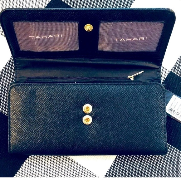 Tahari Clutch Black NWT - Picture 3 of 5